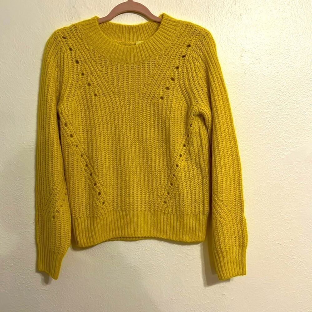 GAP Size XS L/S Wool Alpaca Blend Neon Yellowish Green Crew Neck Knit Sweater